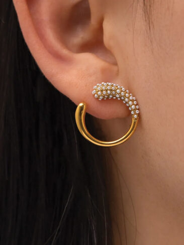 SE // GEOMETRIC SURGICAL STEEL INLAY PEARLS EAR STUDS, GOLD